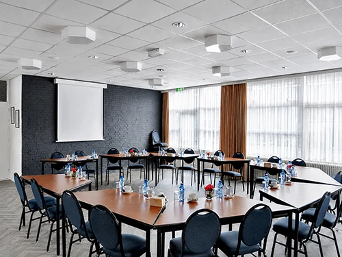 de open hof zaal 4